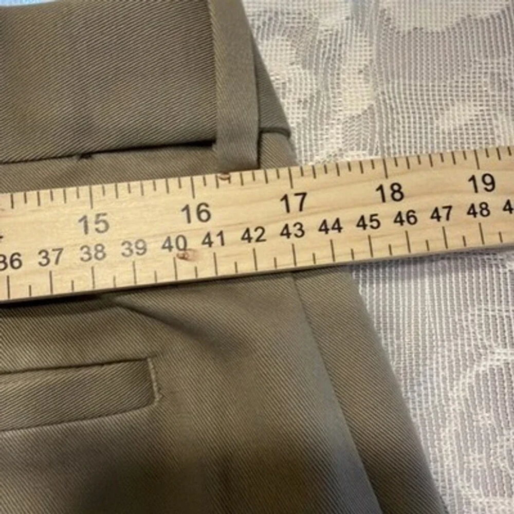 Croft & Barrow Classic Flat Front Beige Khakis 34”x 29” Chinos